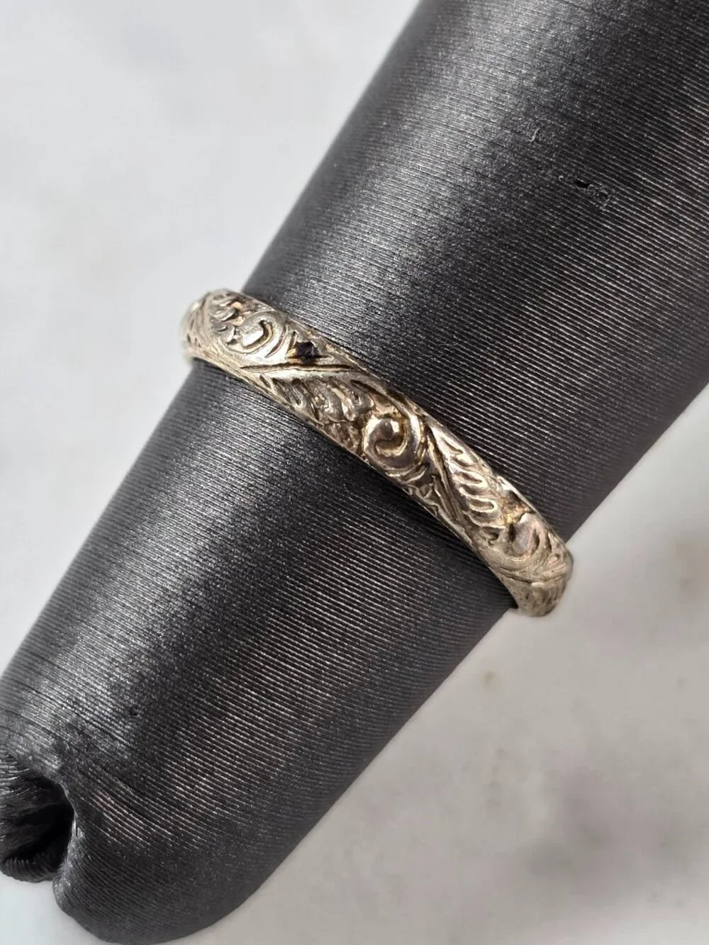 Womens Vintage Estate Sterling Silver Stackable Engraved Band Ring 1.2g E4155